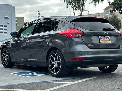 Used 2018 Ford Focus SEL FWD image 6