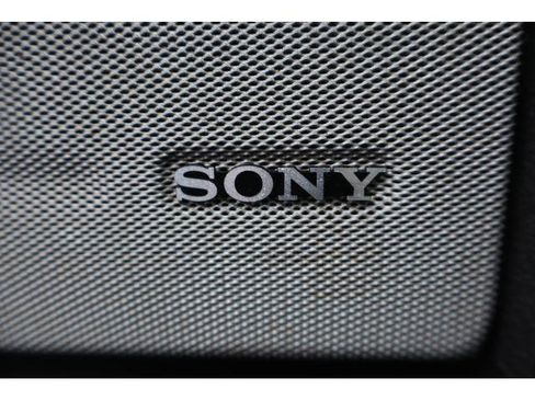 Used 2012 Ford F150 Lariat w/ Lariat Chrome Pkg image 12