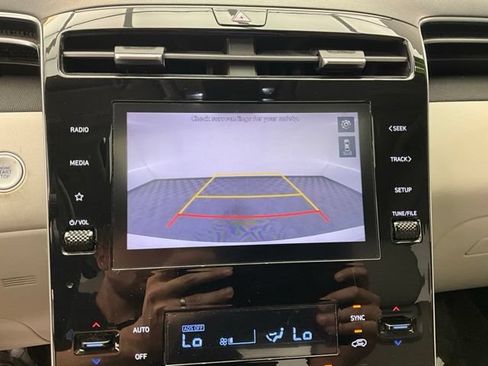 Used 2022 Hyundai Tucson SEL w/ Convenience + Premium Package FWD image 5