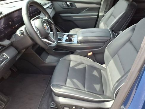Used 2026 Buick Enclave Preferred FWD image 11