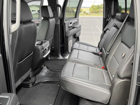 Used 2024 GMC Sierra 2500 Denali w/ Denali Reserve Package image 20