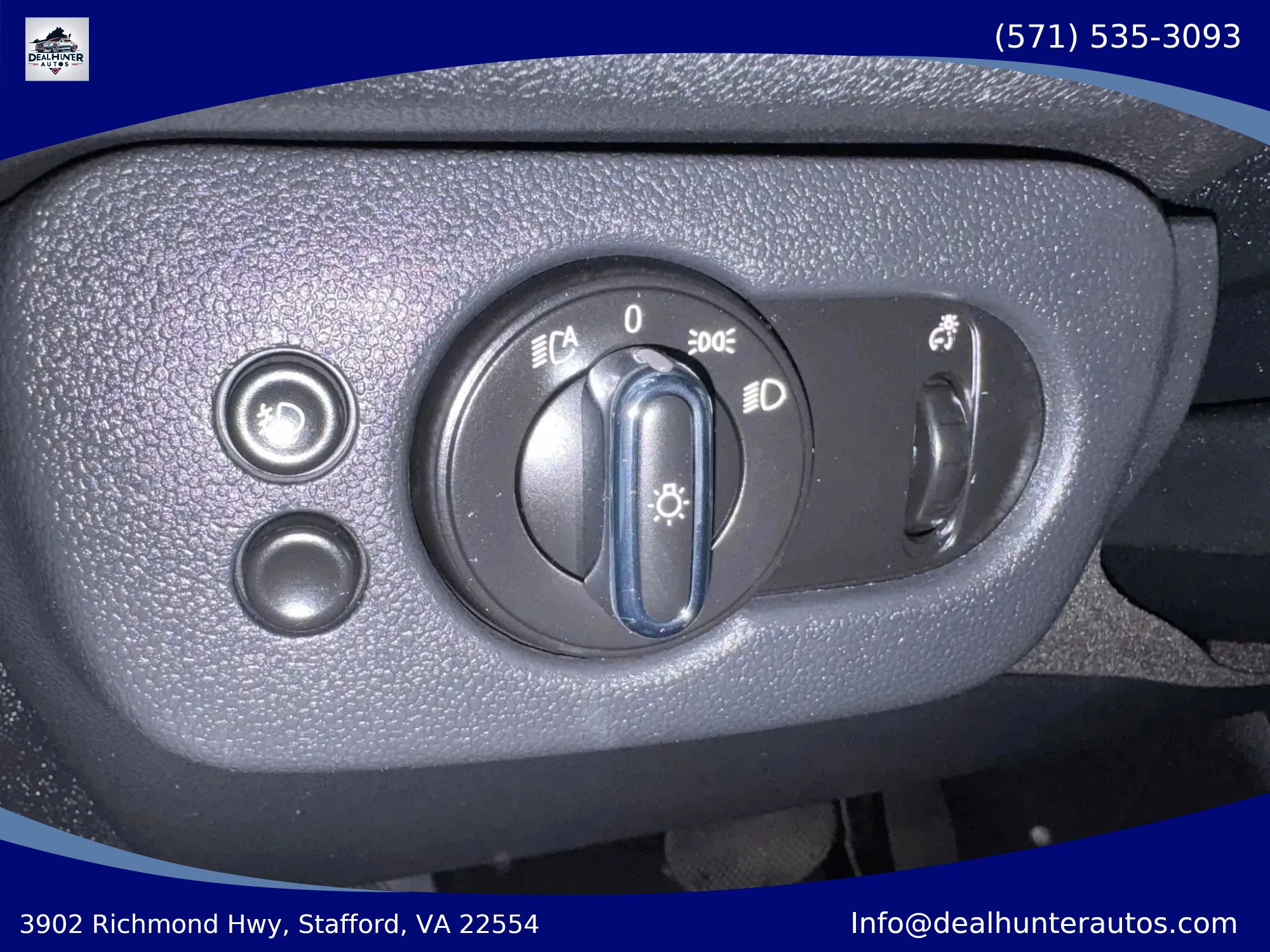 Used 2018 MINI Cooper Clubman FWD image 19