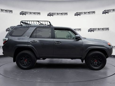 Used 2022 Toyota 4Runner SR5 w/ 4Runner Black Package (TMS) AWD/4WD image 9