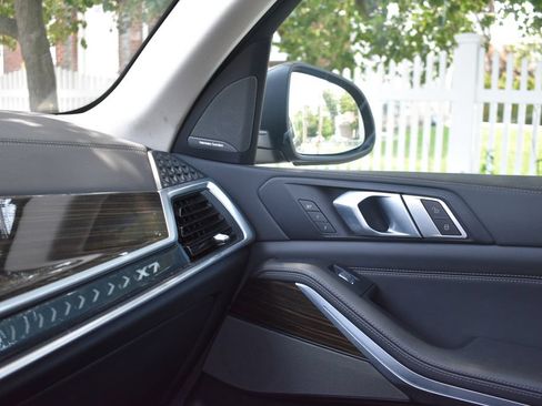 Used 2025 BMW X7 xDrive40i AWD/4WD image 20