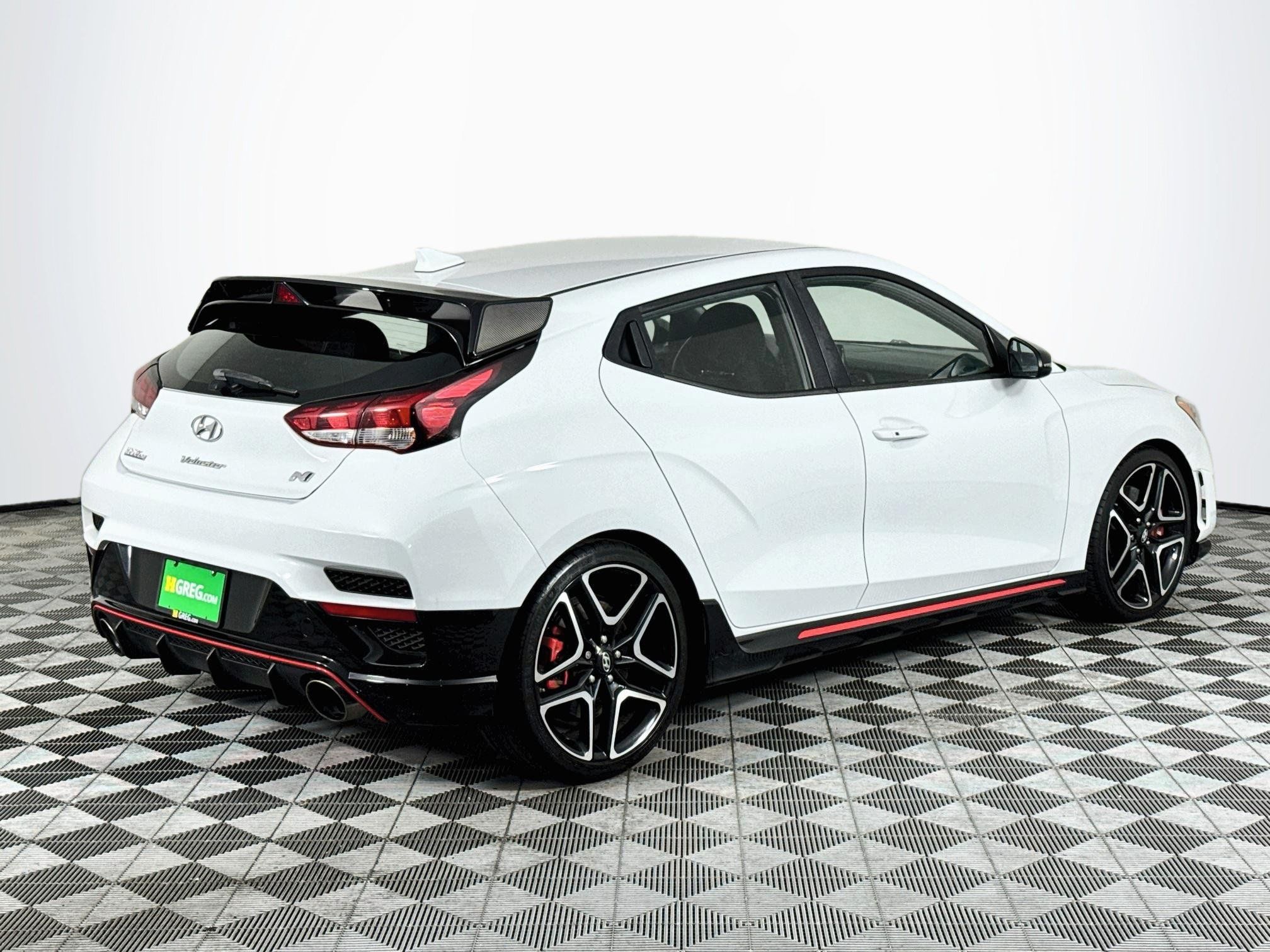 Used 2020 Hyundai Veloster N w/ Performance Package FWD image 8