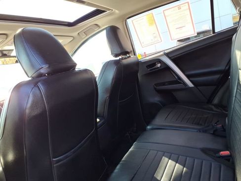 Certified 2018 Toyota RAV4 XLE image 19