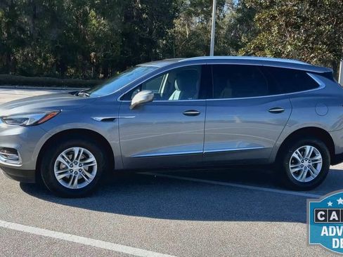 Used 2019 Buick Enclave Essence image 5