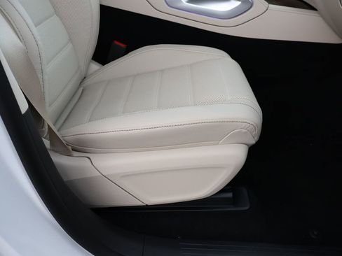 New 2026 Mercedes-Benz GLS 450 4MATIC image 10
