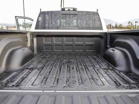 New 2026 RAM 2500 Laramie AWD/4WD image 31