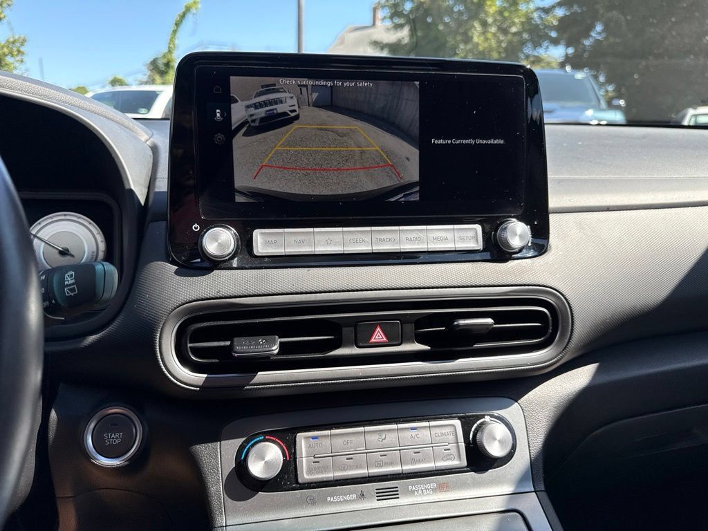 Certified 2023 Hyundai Kona SEL FWD image 28