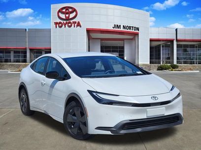Used 2025 Toyota Prius LE