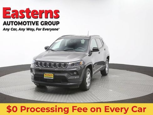 Used 2024 Jeep Compass Latitude AWD/4WD image 49