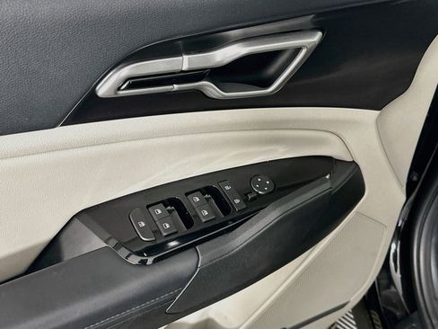 Used 2025 Kia Sportage EX FWD image 15