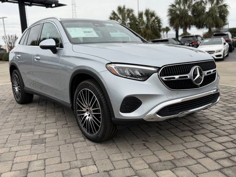 New 2026 Mercedes-Benz GLC 300 image 7