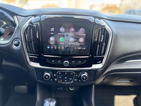 Used 2021 Chevrolet Traverse LT w/ LT Premium Package AWD/4WD image 23