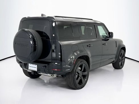 New 2026 Land Rover Defender 110 X-Dynamic SE AWD/4WD image 5