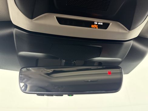 Used 2025 Subaru Crosstrek 2.5i Limited w/ Crosstrek Mirror Package image 33