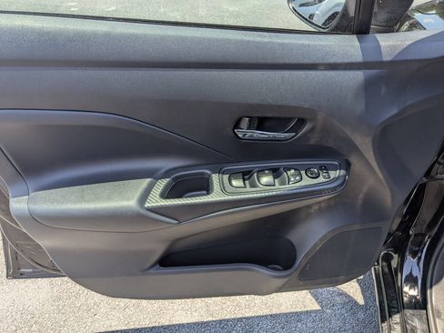 Used 2024 Nissan Versa SV w/ Trunk Package FWD image 11