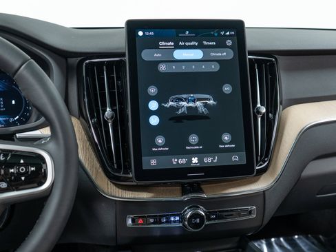 New 2026 Volvo XC60 B5 Plus w/ Climate Package image 19