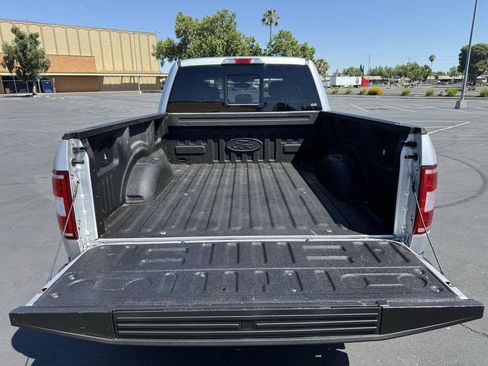 Used 2018 Ford F150 XLT w/ Equipment Group 302A Luxury AWD/4WD image 9