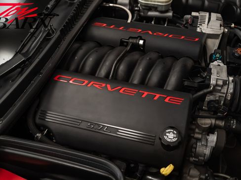 Used 2001 Chevrolet Corvette Convertible w/ Preferred Equipment Group2 image 51