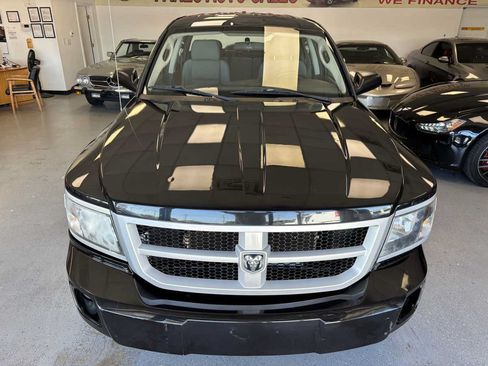 Used 2009 Dodge Dakota Big Horn RWD image 2