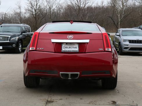 Used 2011 Cadillac CTS Premium image 11