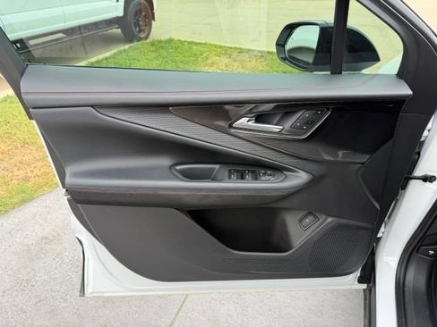 Used 2024 Chevrolet Blazer EV RS AWD/4WD image 9