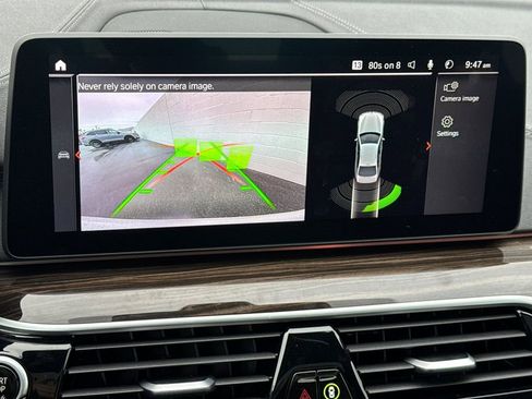 Used 2023 BMW M550i xDrive image 24