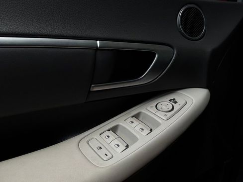 Used 2025 Hyundai Sonata SEL FWD image 21