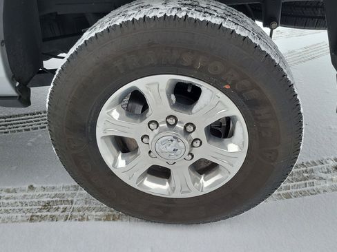 Used 2024 RAM 2500 Big Horn w/ Bed Utility Group image 5