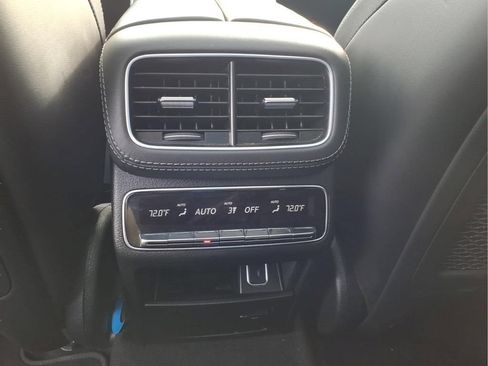 Used 2022 Mercedes-Benz GLE 53 AMG 4MATIC image 19