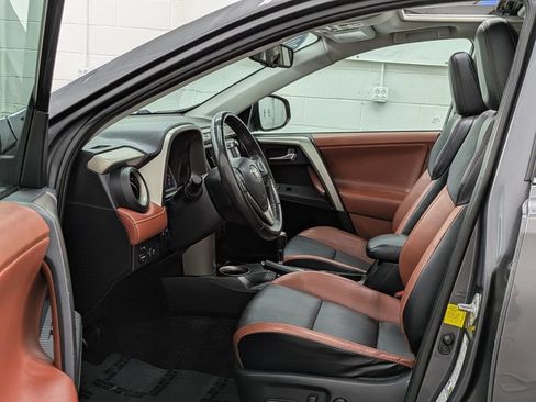 Used 2013 Toyota RAV4 Limited AWD/4WD image 3