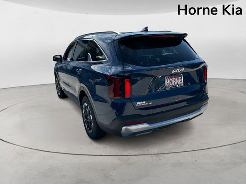 New 2025 Kia Sorento S w/ Panoramic Sunroof Package image 5