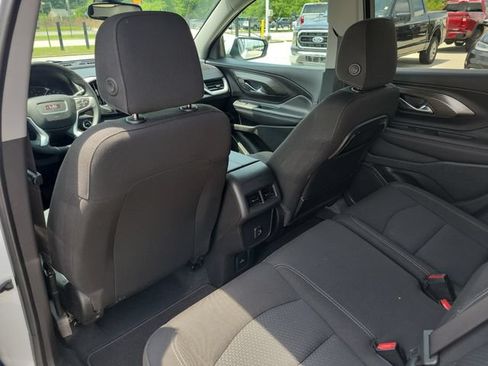 Used 2022 GMC Terrain SLE w/ Driver Convenience Package FWD image 12
