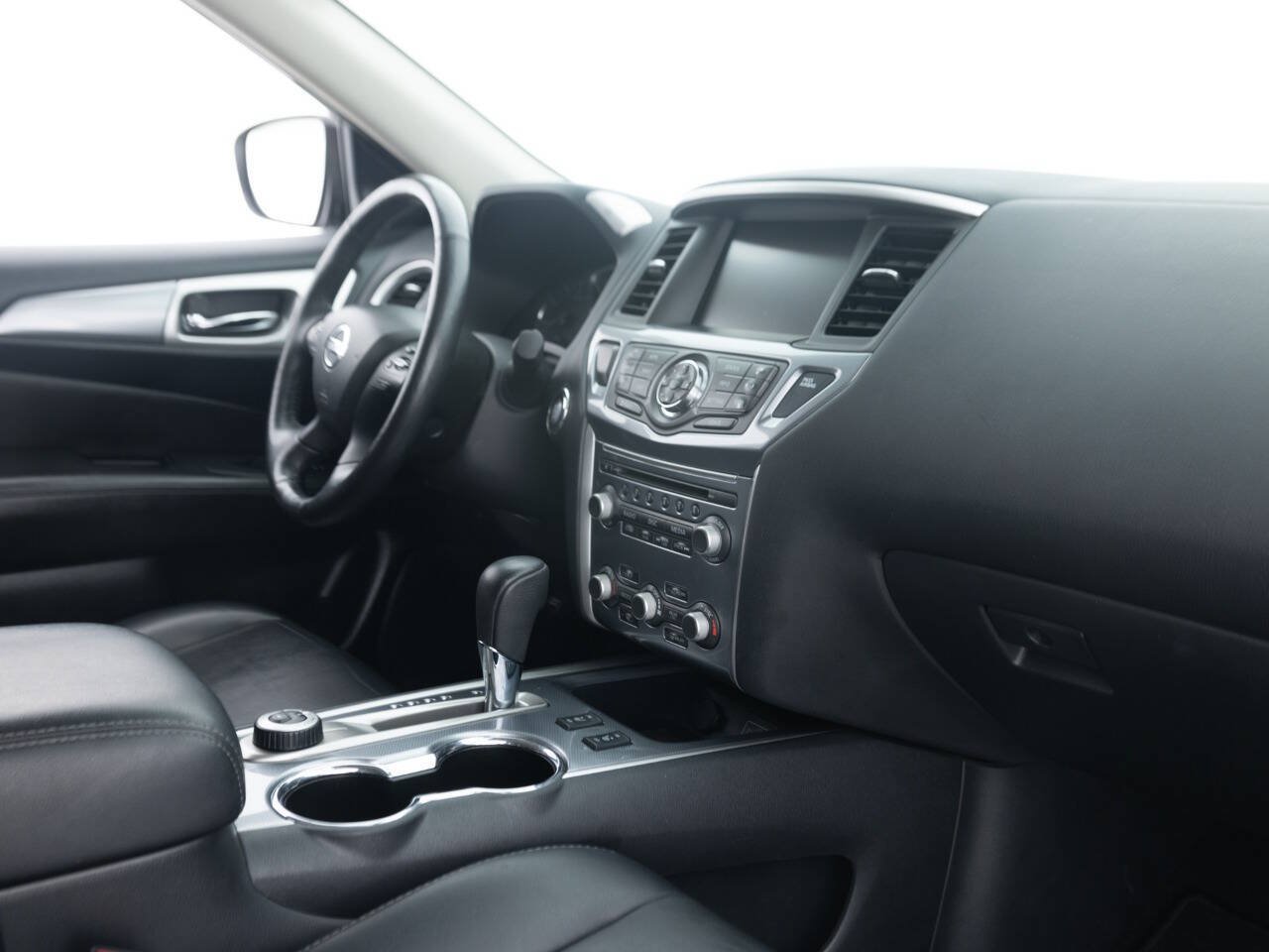 Used 2019 Nissan Pathfinder SL AWD/4WD image 29
