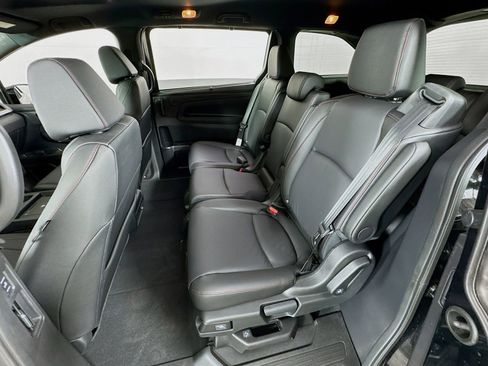 Certified 2026 Honda Odyssey Sport-L image 18