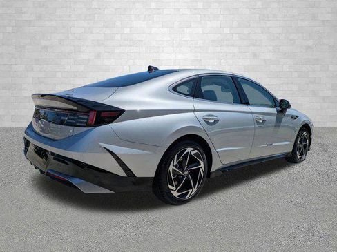 New 2026 Hyundai Sonata SEL FWD image 2