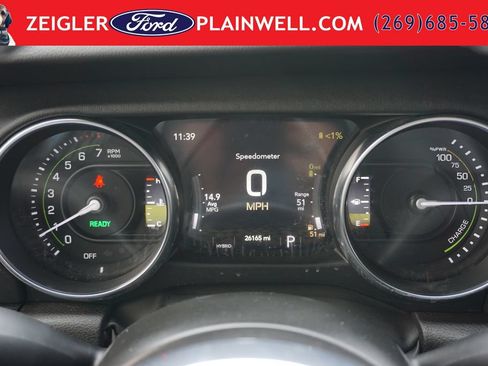 Used 2023 Jeep Wrangler Unlimited Sahara w/ Cold Weather Group AWD/4WD image 28