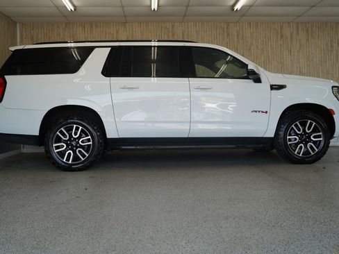 Used 2021 GMC Yukon XL AT4 w/ Rear Media and Nav Package AWD/4WD image 6
