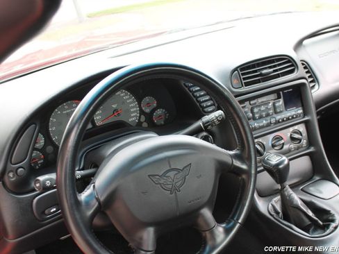 Used 1999 Chevrolet Corvette Coupe image 26