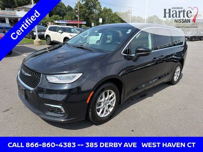 Used 2023 Chrysler Pacifica Touring-L