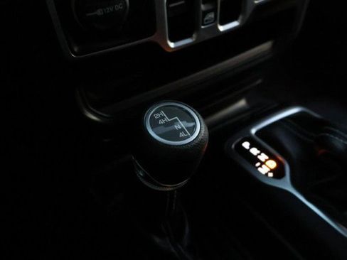 Used 2020 Buick Envision Premium image 35