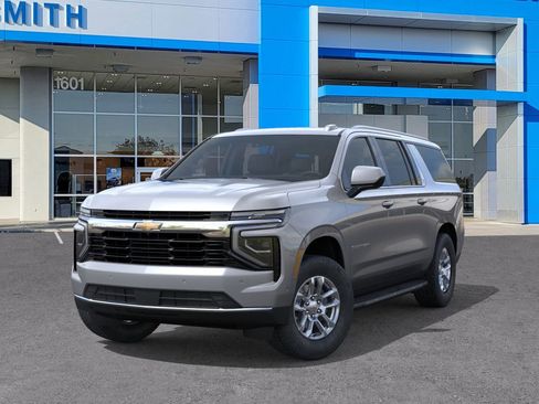 New 2026 Chevrolet Suburban LS w/ Max Trailering Package image 6