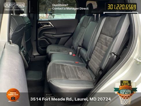 Used 2023 Mitsubishi Outlander SE image 19
