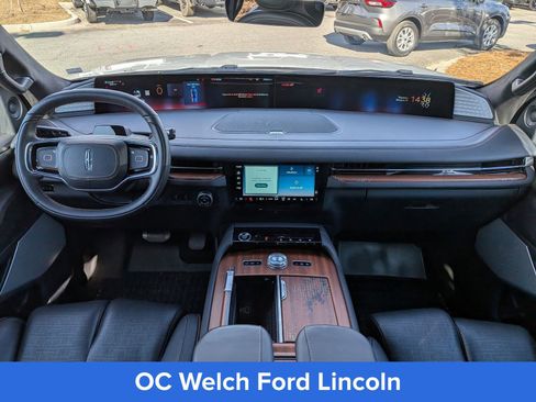 Certified 2025 Lincoln Navigator L Black Label AWD/4WD image 19