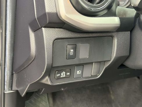 Used 2022 Toyota Tacoma SR5 image 18