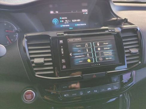 Used 2016 Honda Accord EX image 12