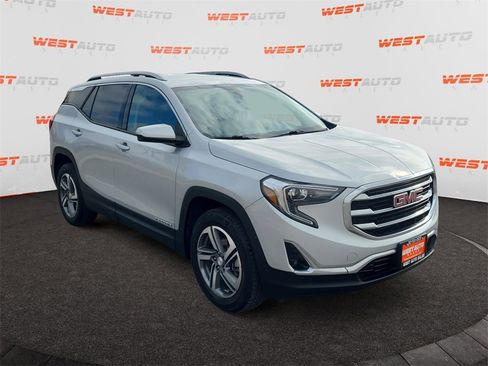 Used 2019 GMC Terrain SLT w/ Preferred Package image 7