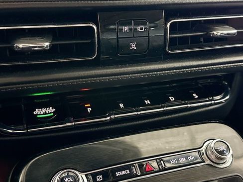 Used 2021 Lincoln Nautilus Reserve w/ Equipment Group 202A image 18